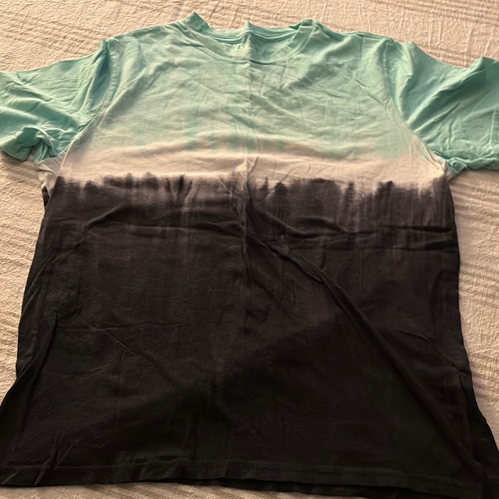 Urban Pipeline Aqua And Black Gradient Tee